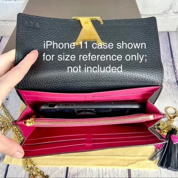 ⭐️Louis Vuitton Capucines black leather wallet or crossbody with bag charm - Picture 8 of 16